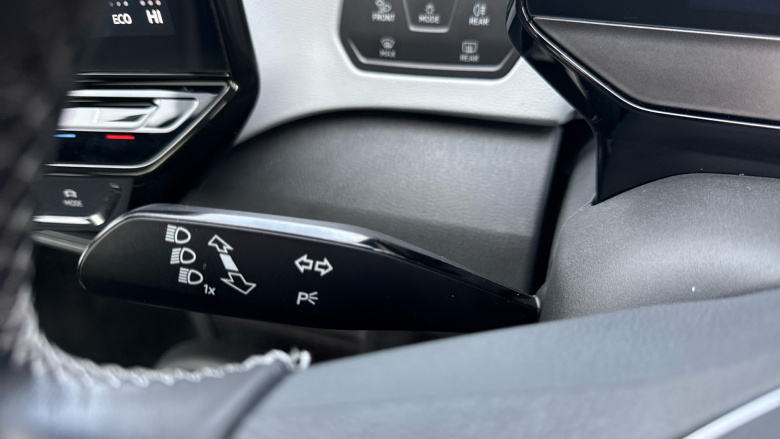 Volkswagen ID.3 150kW Family Pro Performance 58kWh 5dr Auto Electric Hatchback